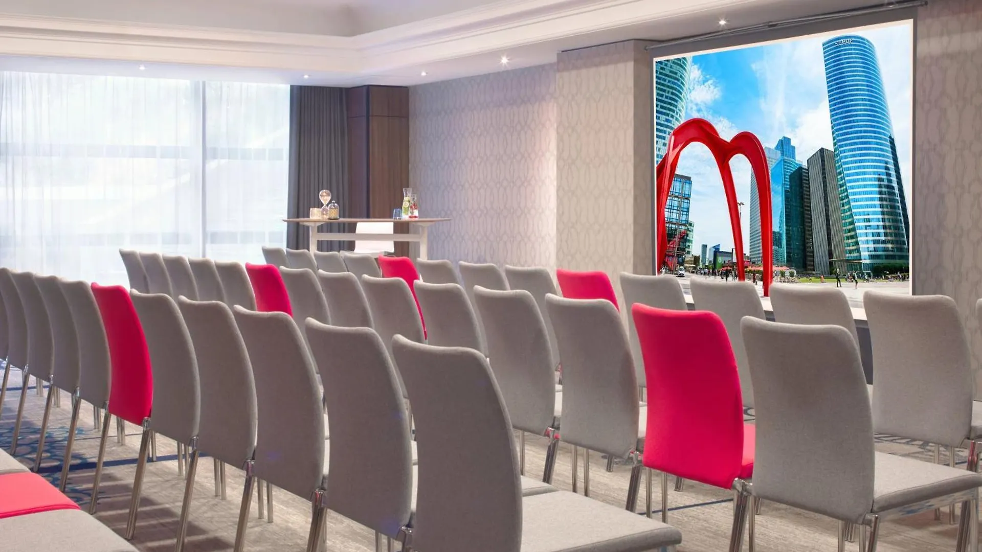 Hotel Renaissance Paris La Defense
