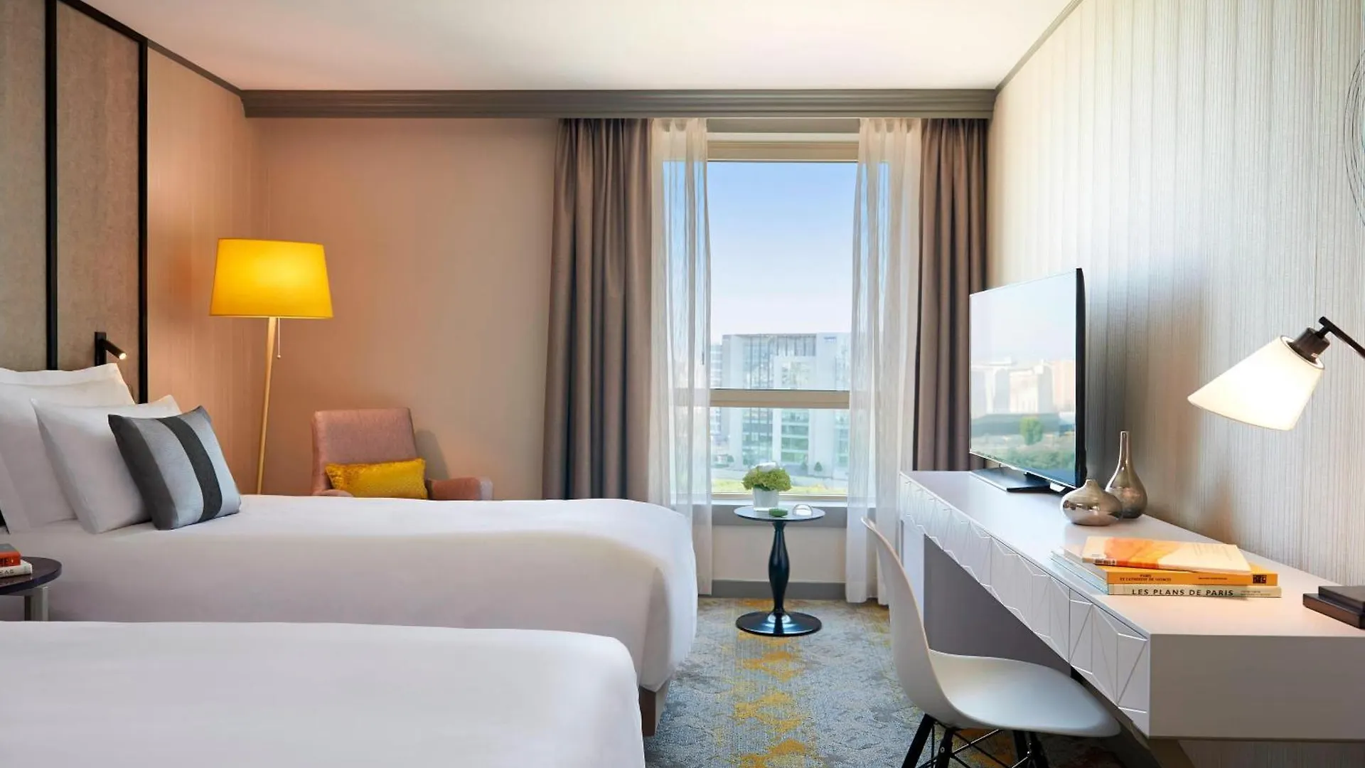 Renaissance Paris La Defense Hotel Puteaux