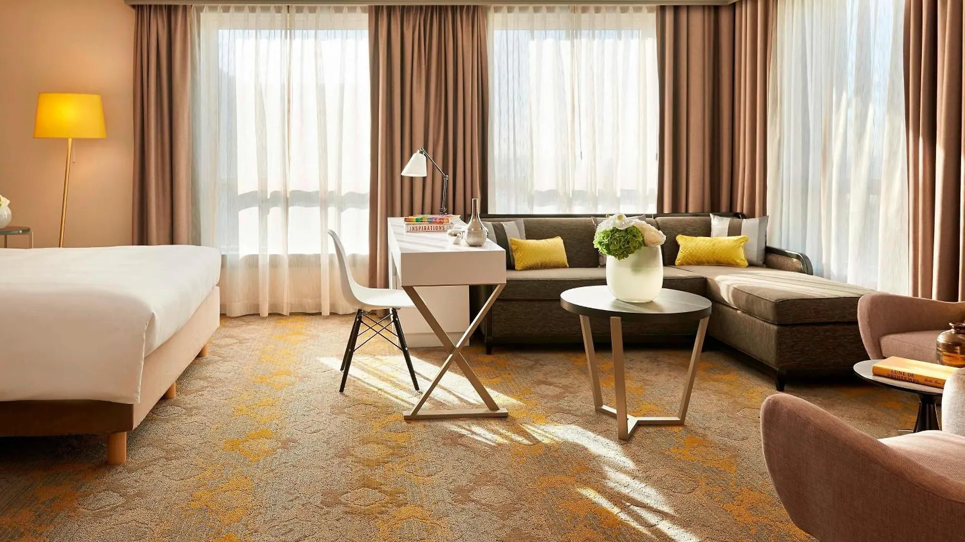 Hotel Renaissance Paris La Defense Puteaux