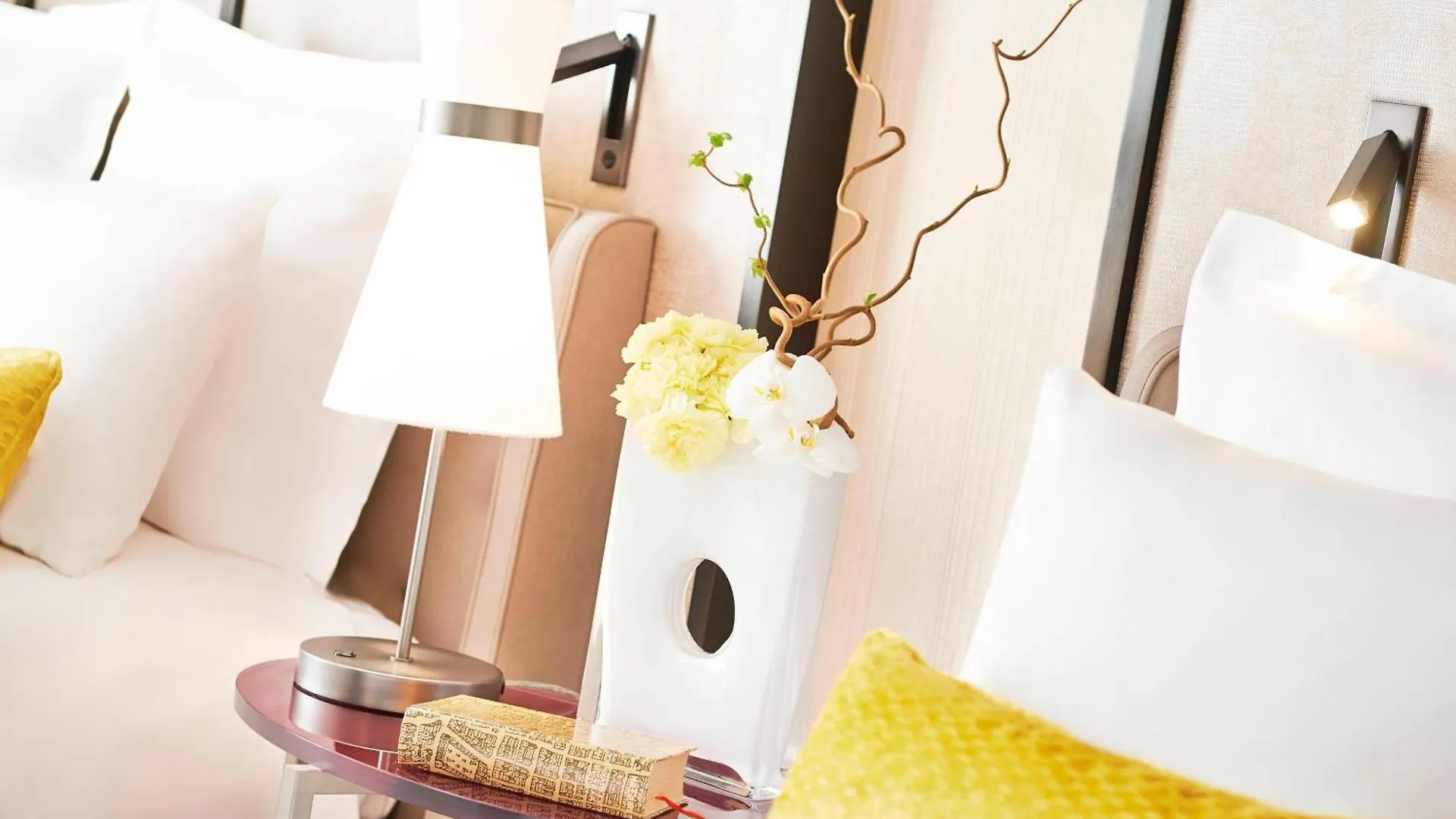 Renaissance Paris La Defense 4* Puteaux