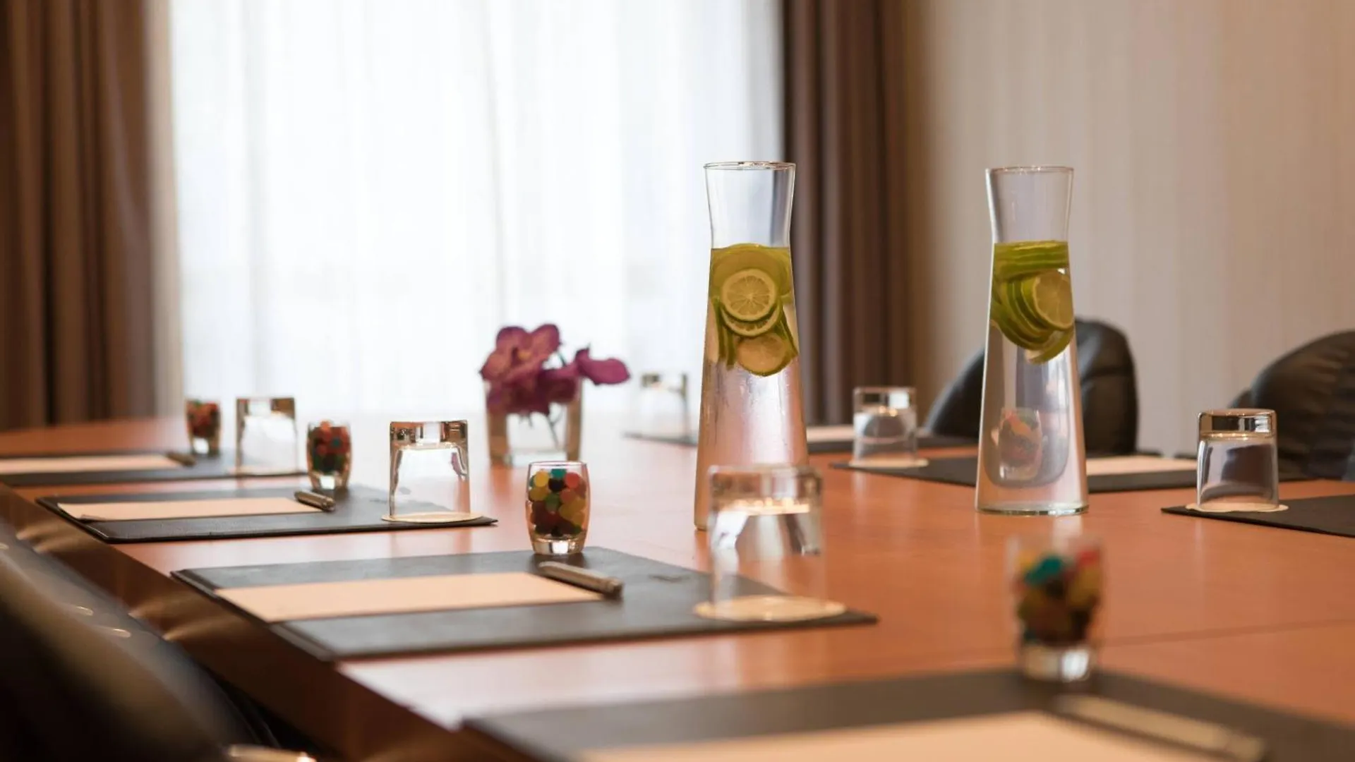 Renaissance Paris La Defense Hotel Puteaux