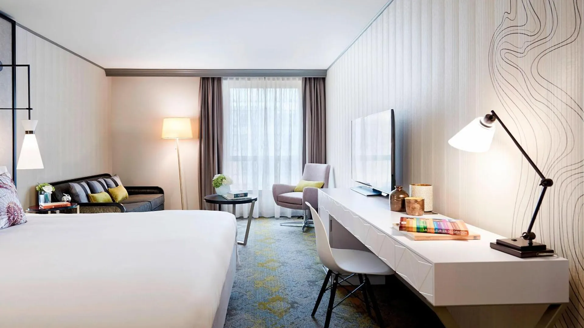 Renaissance Paris La Defense Hotel