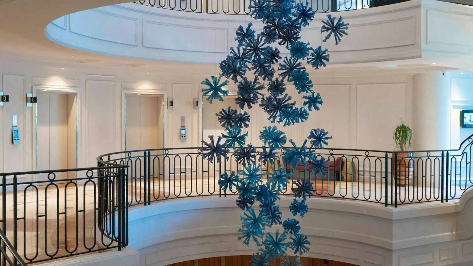 Hotel Renaissance Paris La Defense