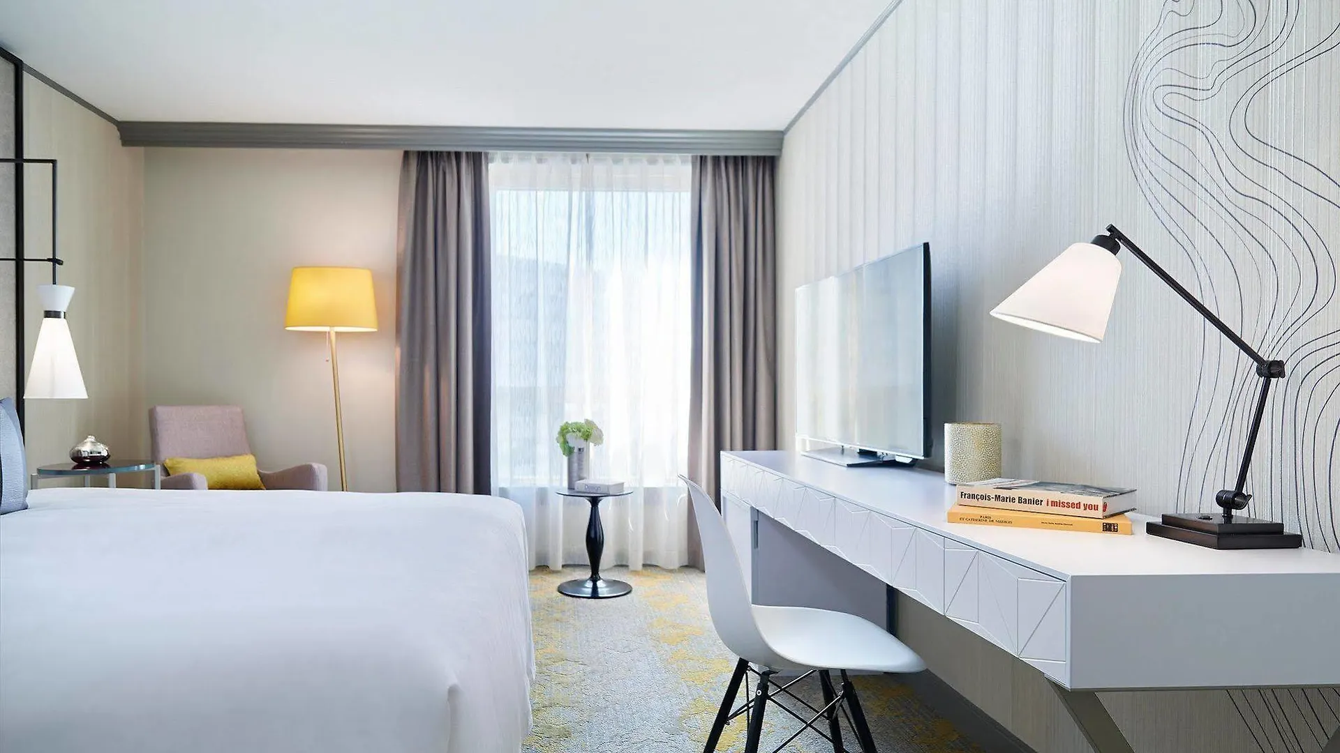 Renaissance Paris La Defense Hotel